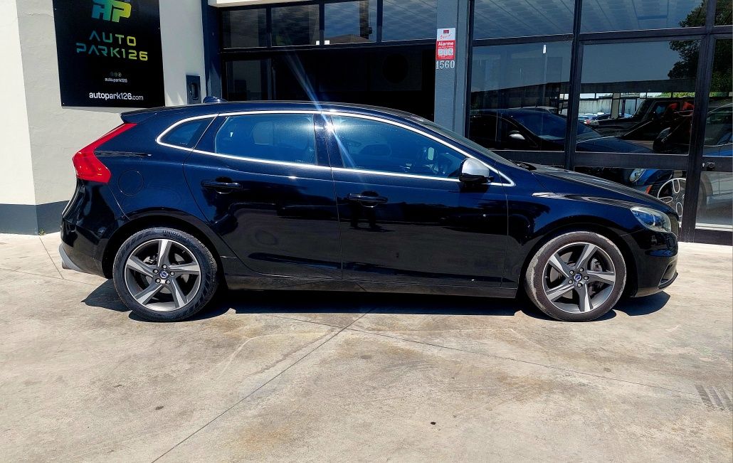 Volvo V40 D4 190cv R-Design