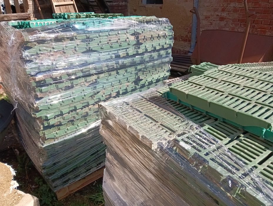 Ruszta plastikowe do warchlaków 50m2