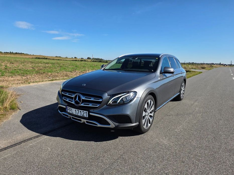 Mercedes-Benz Klasa E Pneumatyka, Android Auto, Apple Car Play, Szklany dach, 4x4 offroad