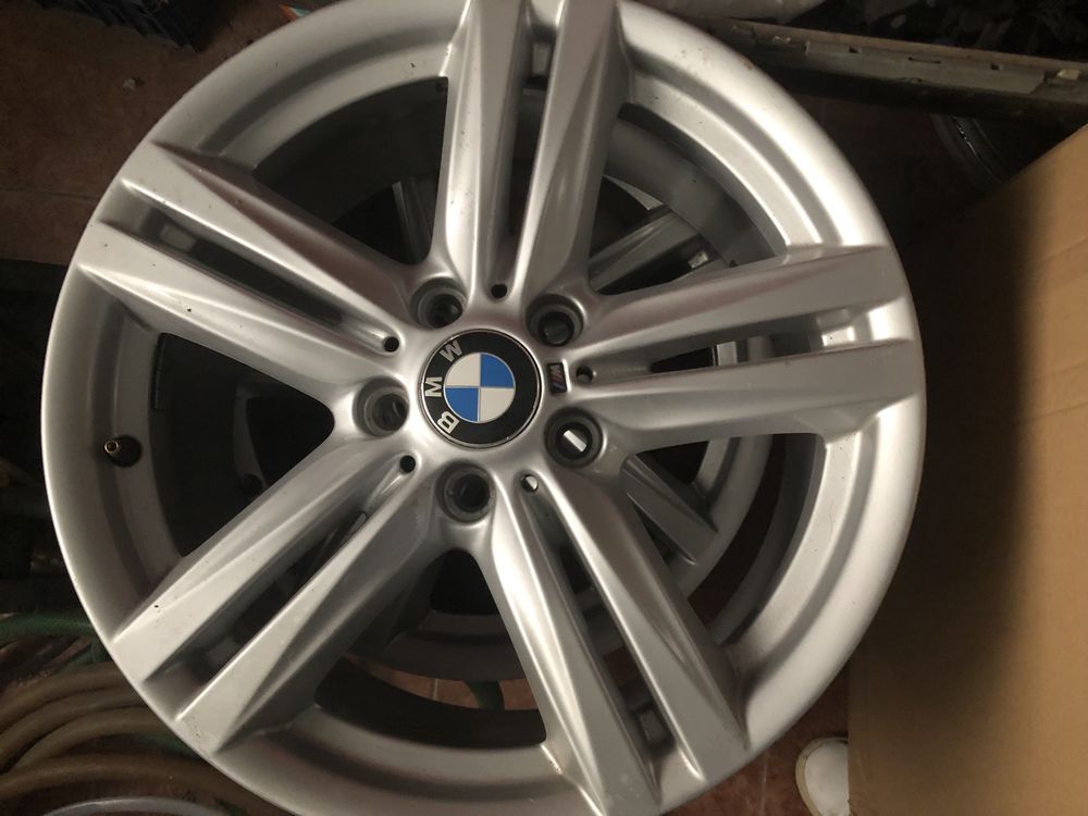 (uma) Jante 18 bmw serie 1 f20 f21 pack m original