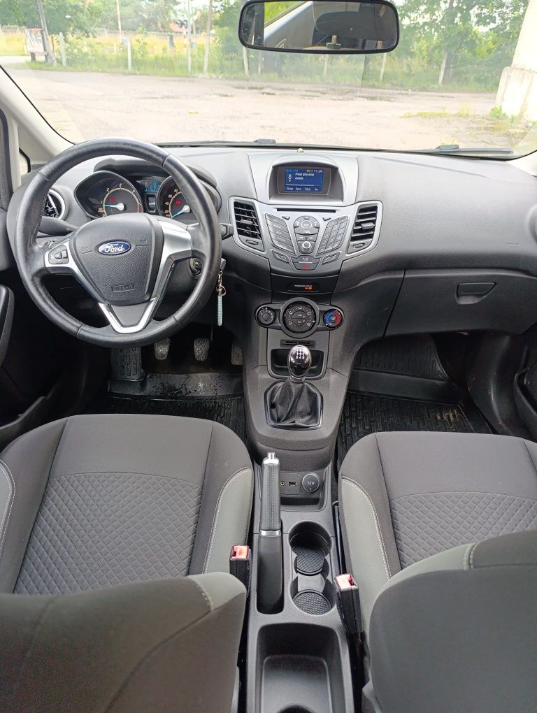 Ford Fiesta mk7 lifting 1.5 tdci Led Klima 5 drzwi