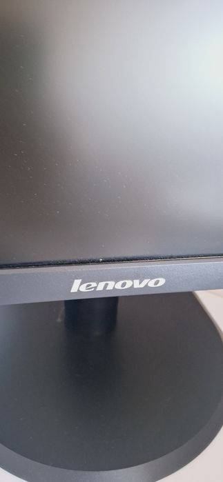 Komputer Lenovo monitor komputer klawiatura myszka czarny