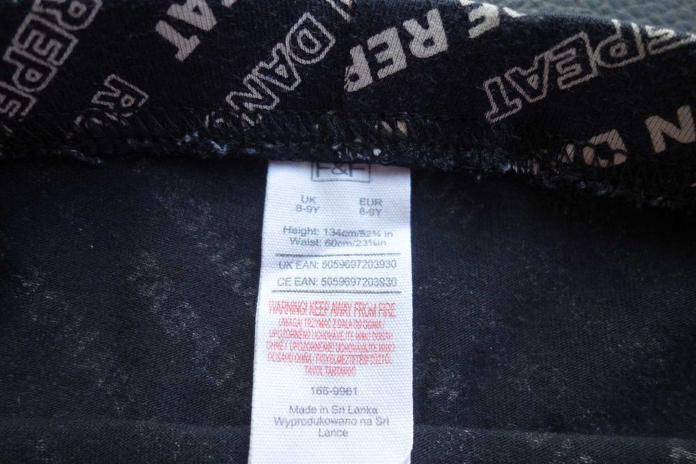 Leggings pretas estampadas menina 8-9 anos