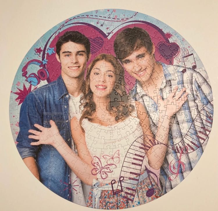 Puzzle Violetta 300