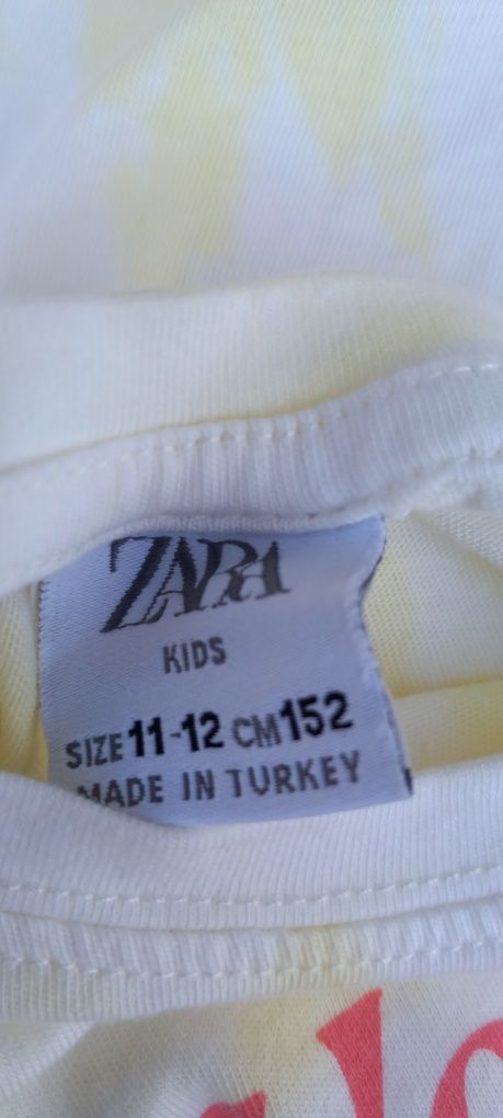 T-shirts para menina, tamanho 11-12anos da Zara Kids 4€ cada