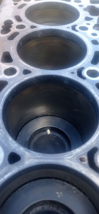 Блок циліндрів Фольксваген ауді шкода 2.0 TDI 2016р