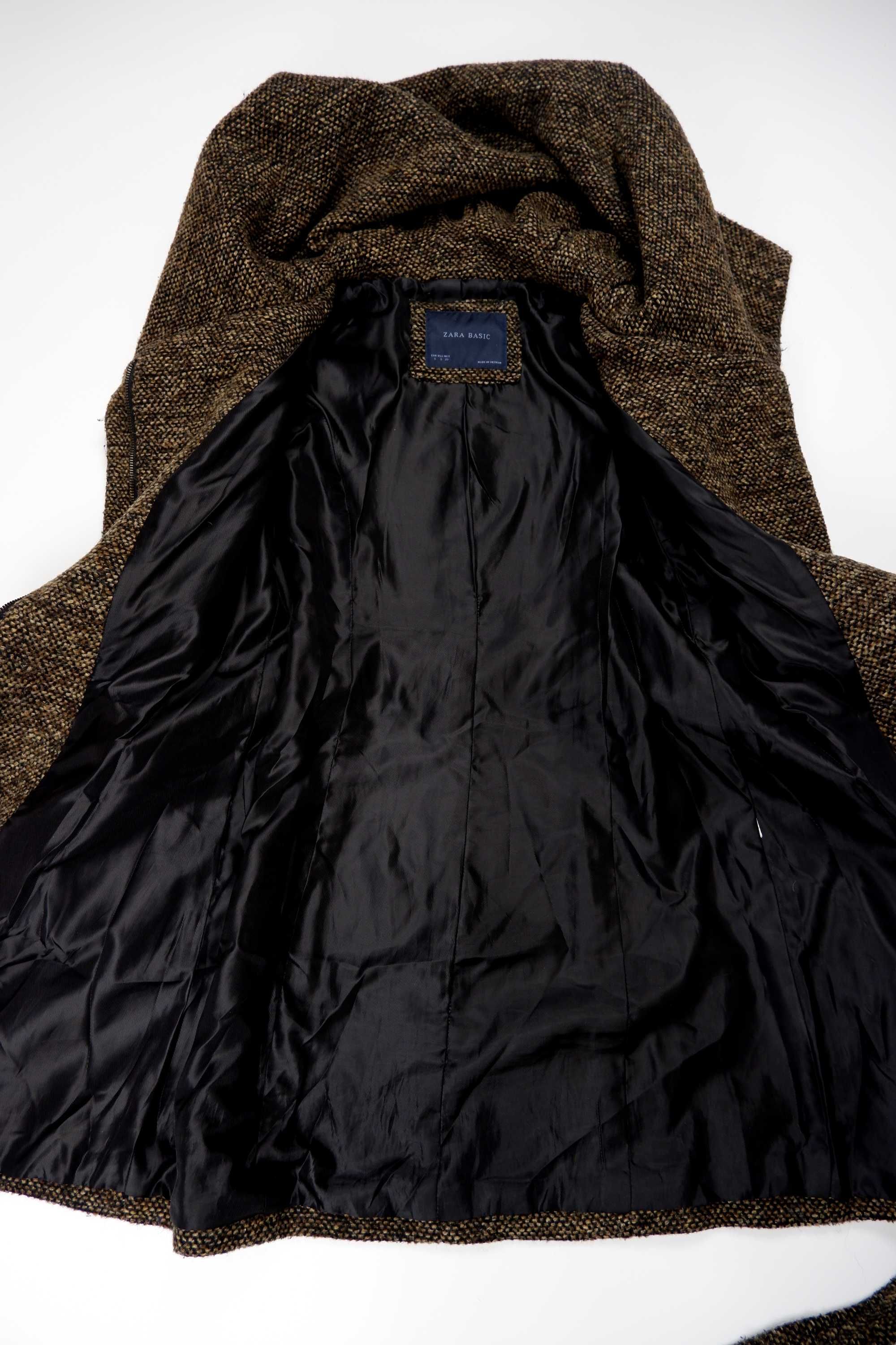 Шикарное пальто ZARA S с капюшоном и воротником коричневое