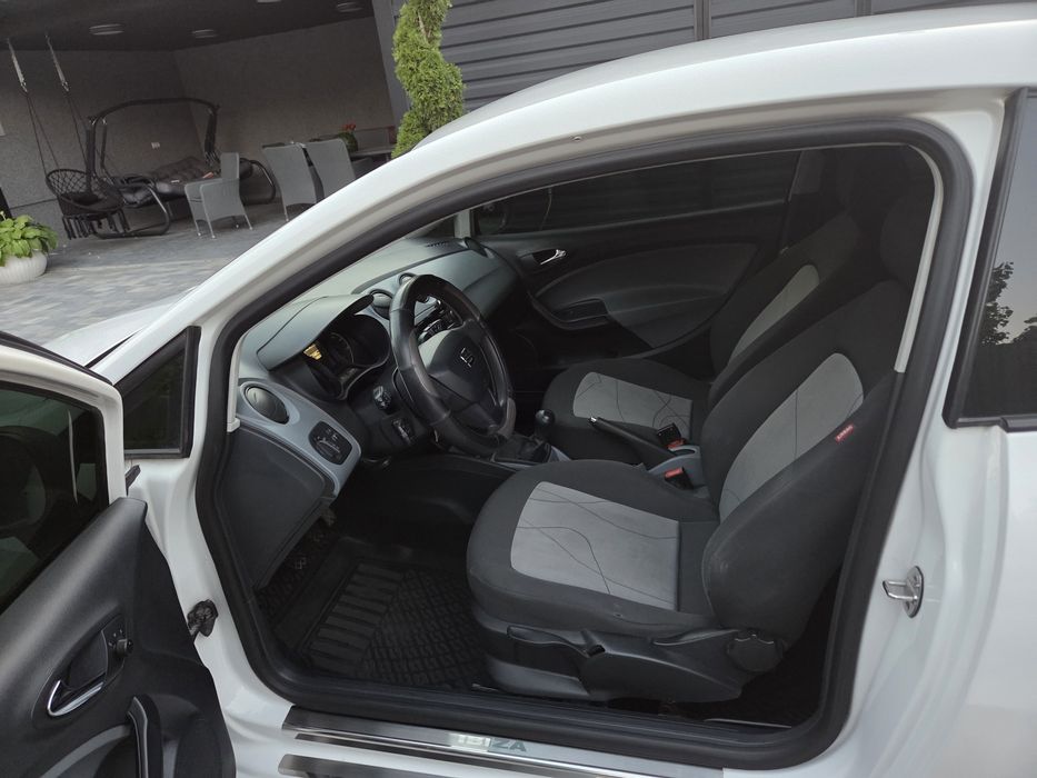 Seat ibiza 3D  1,2 tdi 2015 p.в. пробіг 98т.