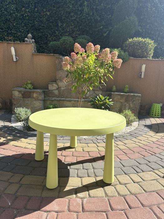 Дитячий стіл IKEA MAMMUT Стільці Маммут