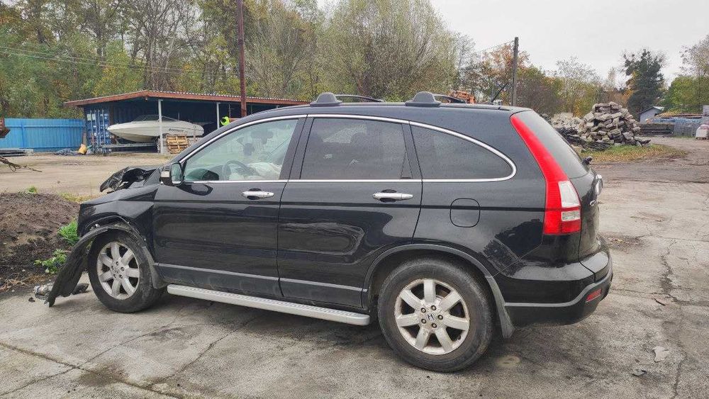 Sprzedaż samochodu do naprawy lub na części w całości.