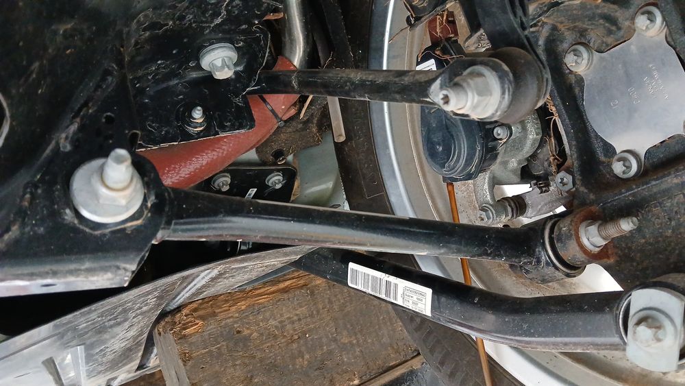 Braço de suspensão trás direito ALFA ROMEO Tonale (965_)