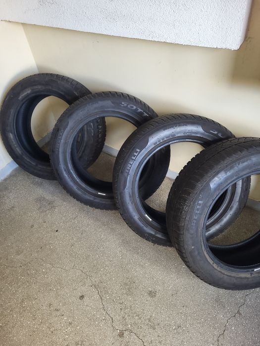 Opony zimowe 225/55 R17 Pirelli dot(3221) 4 szt.