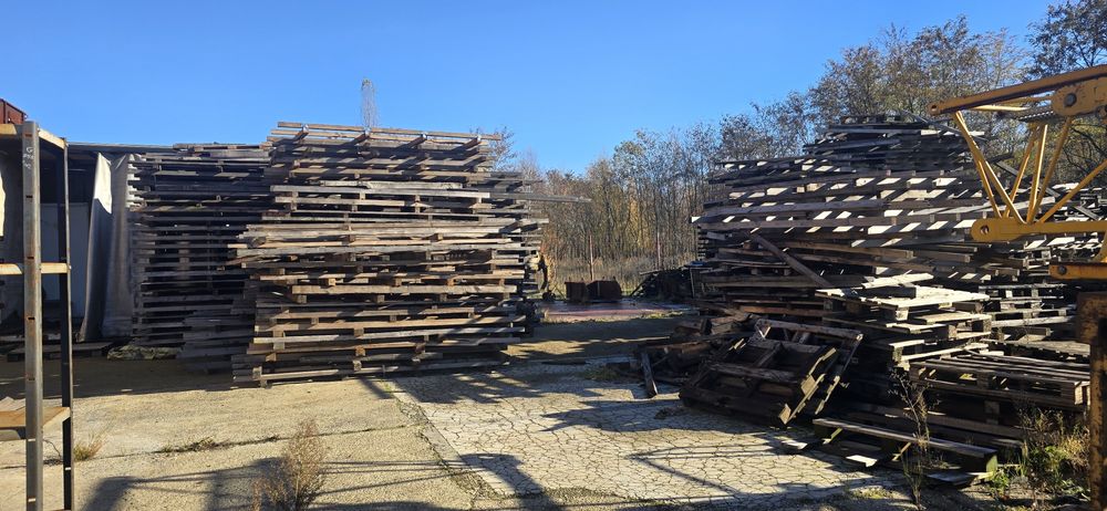 Sprzedam drzewo palety  na opał