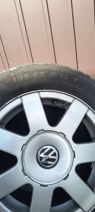 Felgi VW z oponami zimowymi