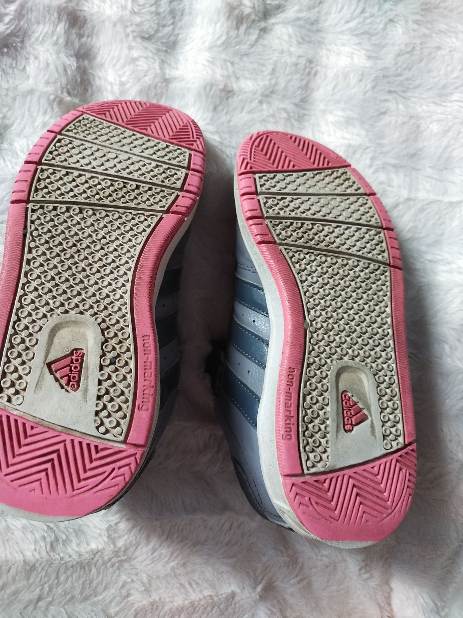 Adidas buty dziewczęce 31 * 20 cm