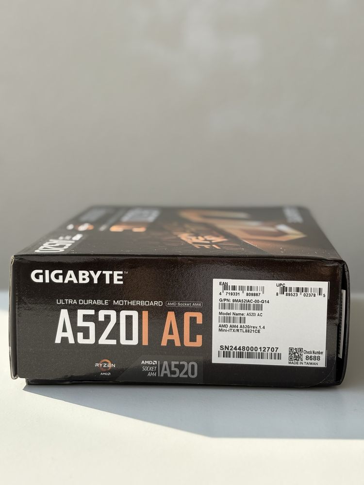 Материнська плата Gigabyte A520I AC