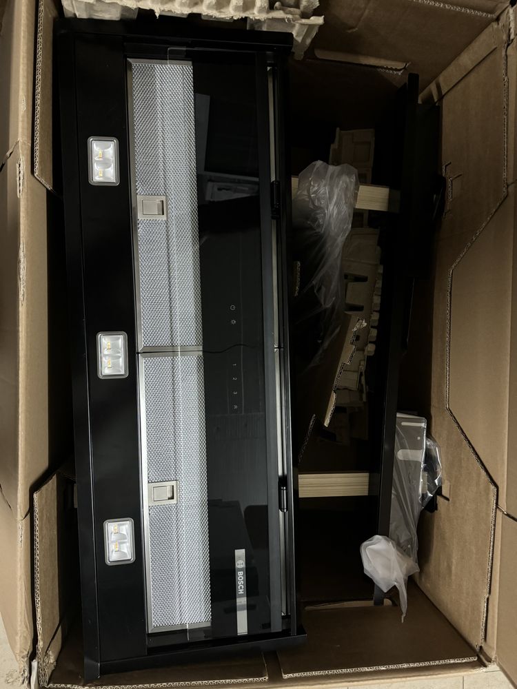 Exaustor BOSCH DBB97AM60 (460 m3/h - 90 cm - Preto) ( NOVO C/ garantia