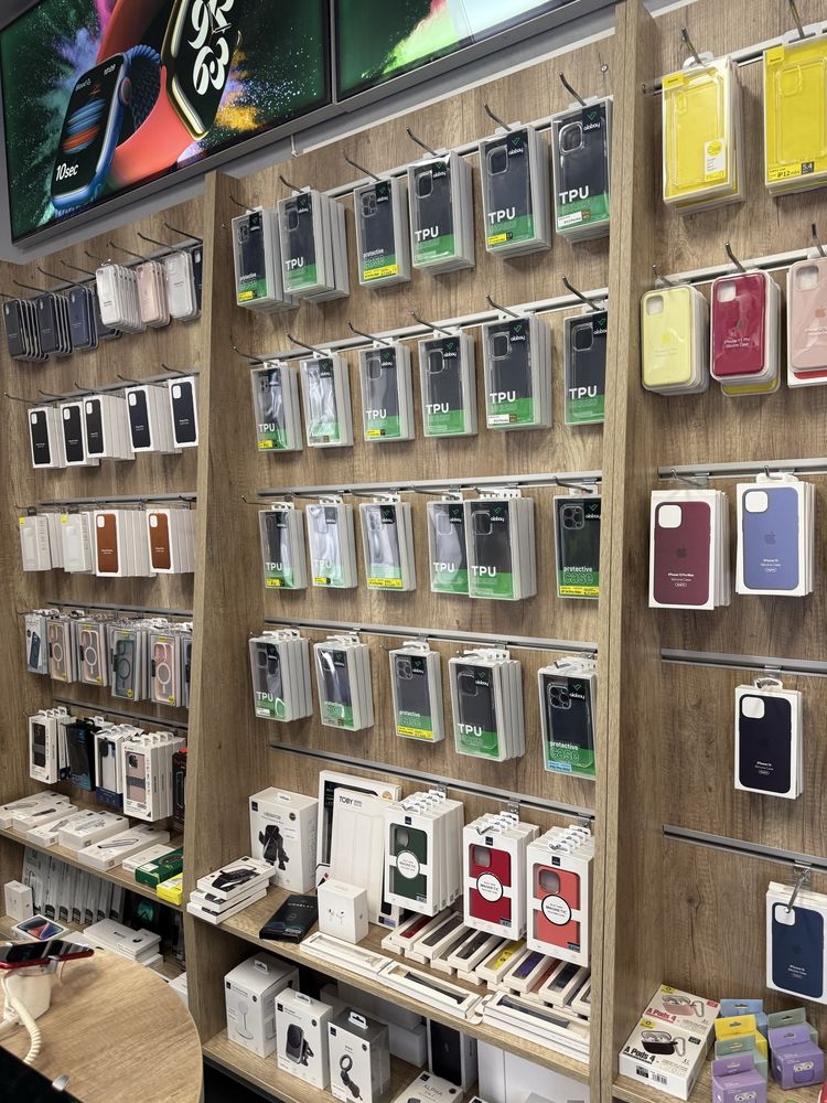 Наявність чохлів на IPHONE всі моделі дешева ціна