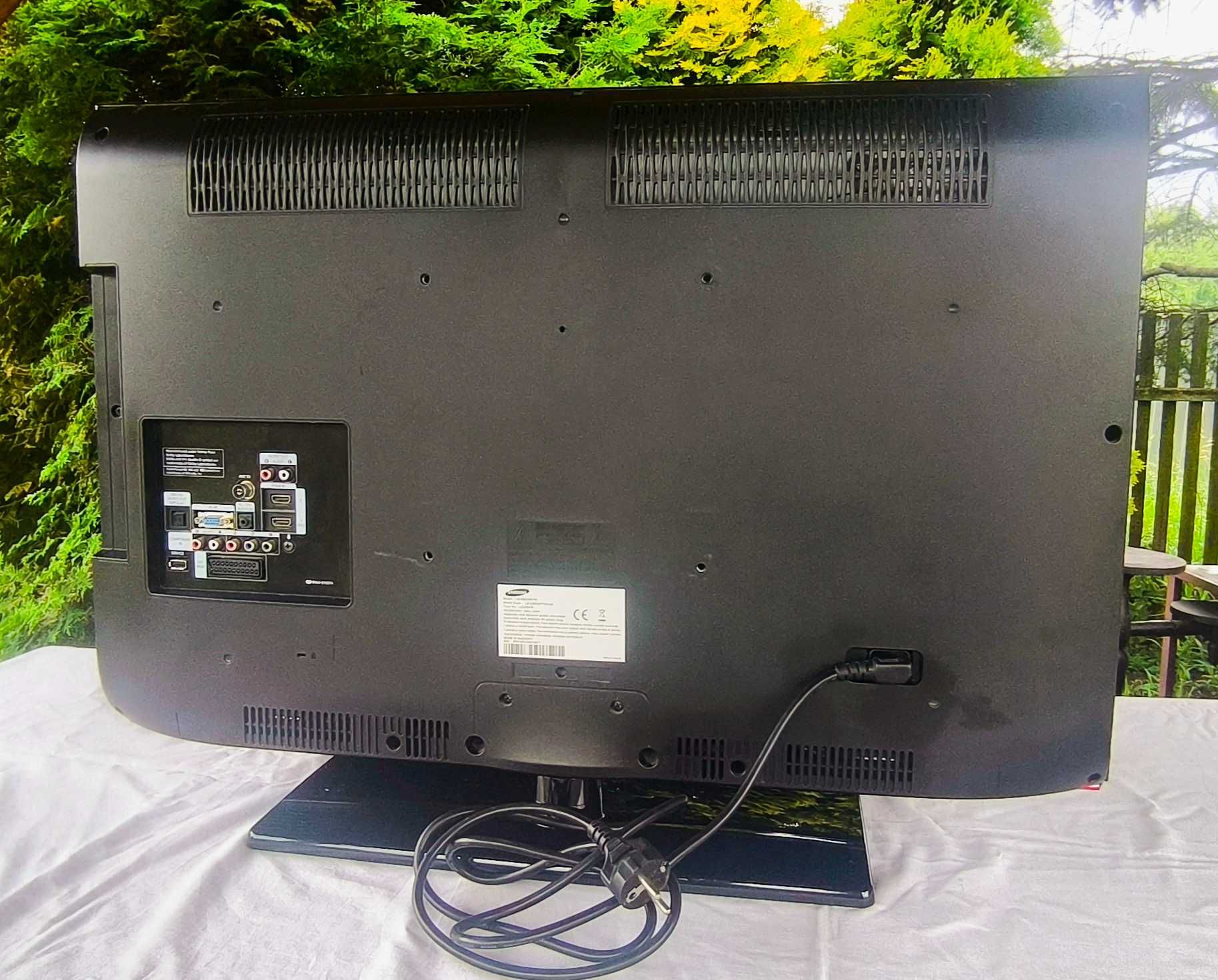 32´´ Samsung LE32B530, 1920x1080 (50Hz) czarny