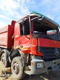 kabina budowlana mercedes actros uszkodzona kompletna