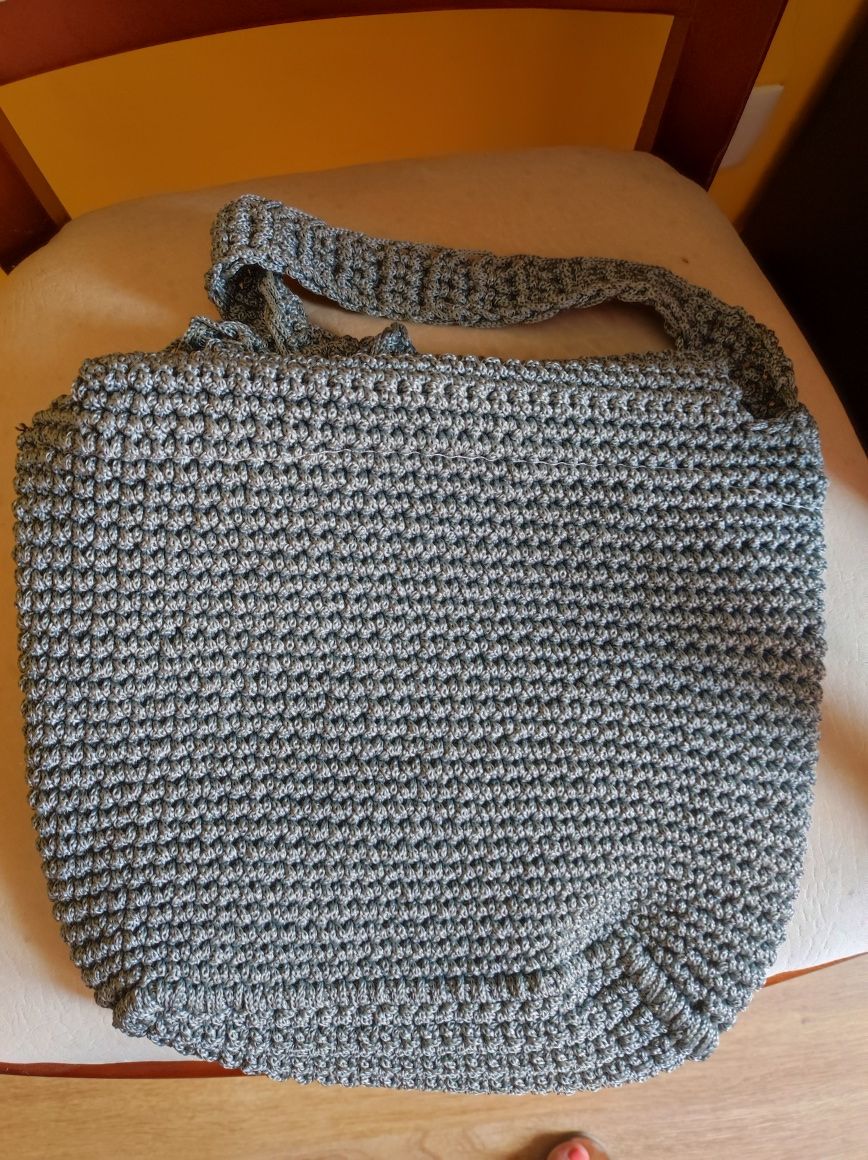 Bolsa com alça tiracolo azul acinzentado