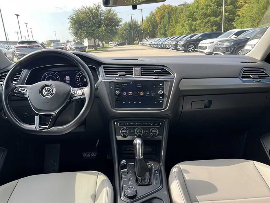 Volkswagen Tiguan      2019