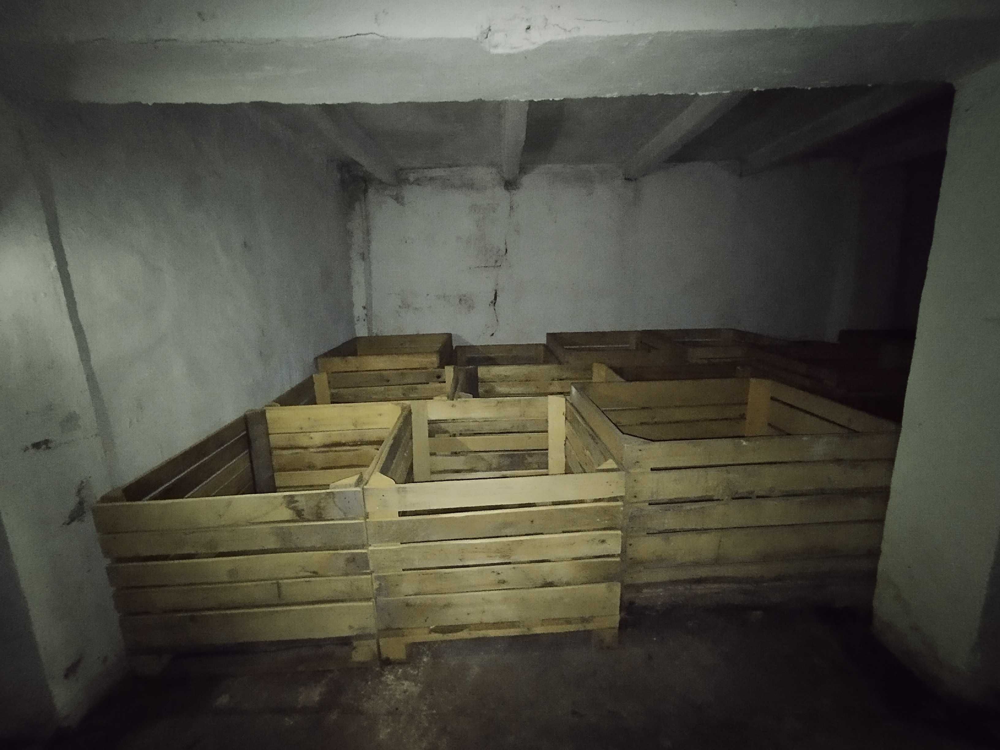 Ящик деревяний для зберігання яблук