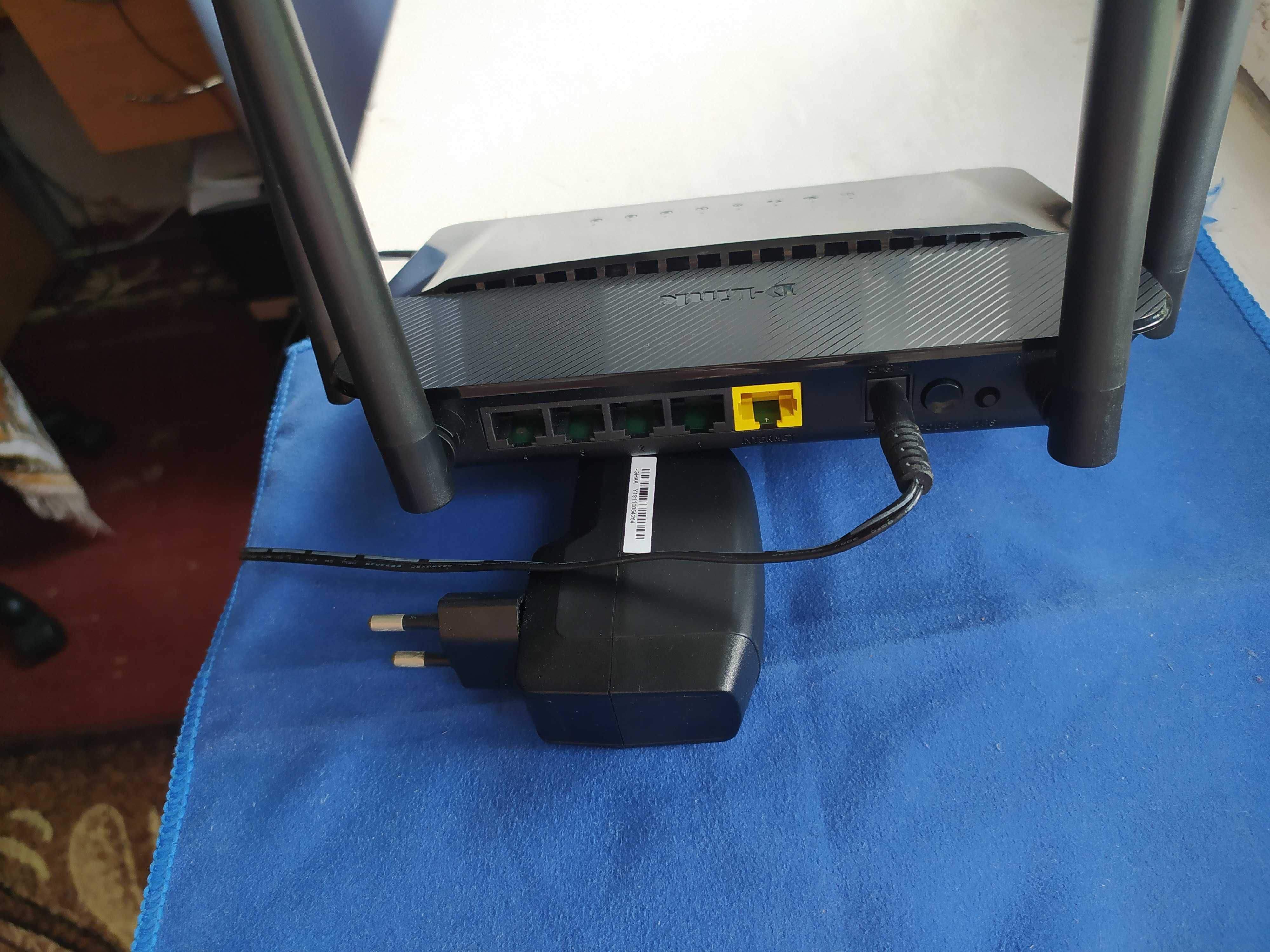 Гигабитный WiFi Роутер D-Link DIR-842, на 2-ва диапазона 2,4 и 5Ггц