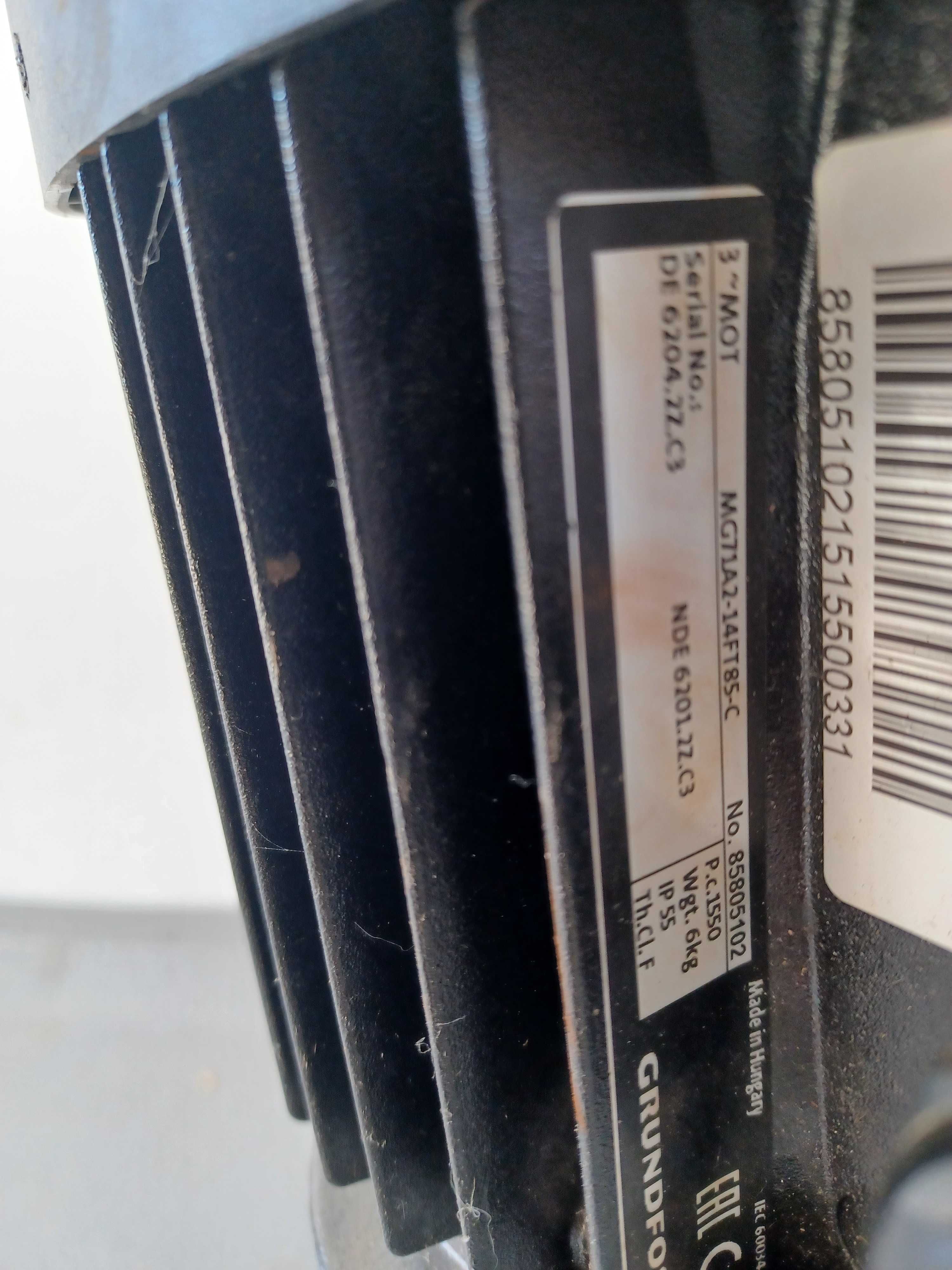 Pompa pionowa Grundfos CR3-5-A-FGJ-A-E-HQQE
