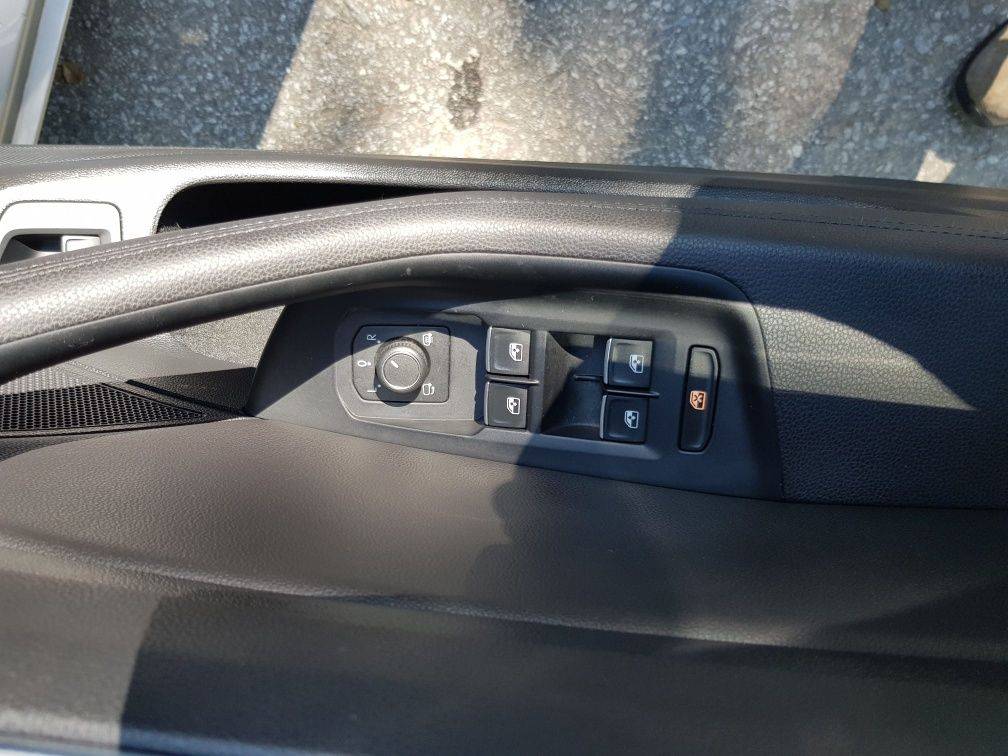 VW Passat 1.6 TDI  HighLine caixa DSG  120cv