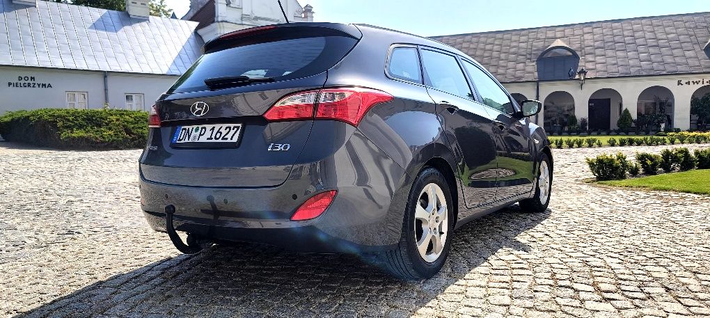 Zadbany i 30 1.6CRDI wersja po lifcie