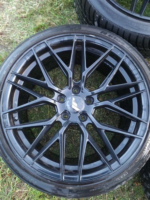 Japan Racing 28 R18 8.5J ET45 5x112