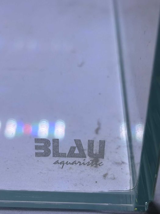 Aquário Blau Cubic 42L + Twinstar Light 30A + Filtro Seachem Tidal 55
