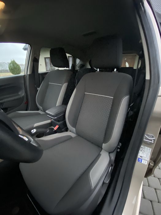 Wynajem auta osobowego