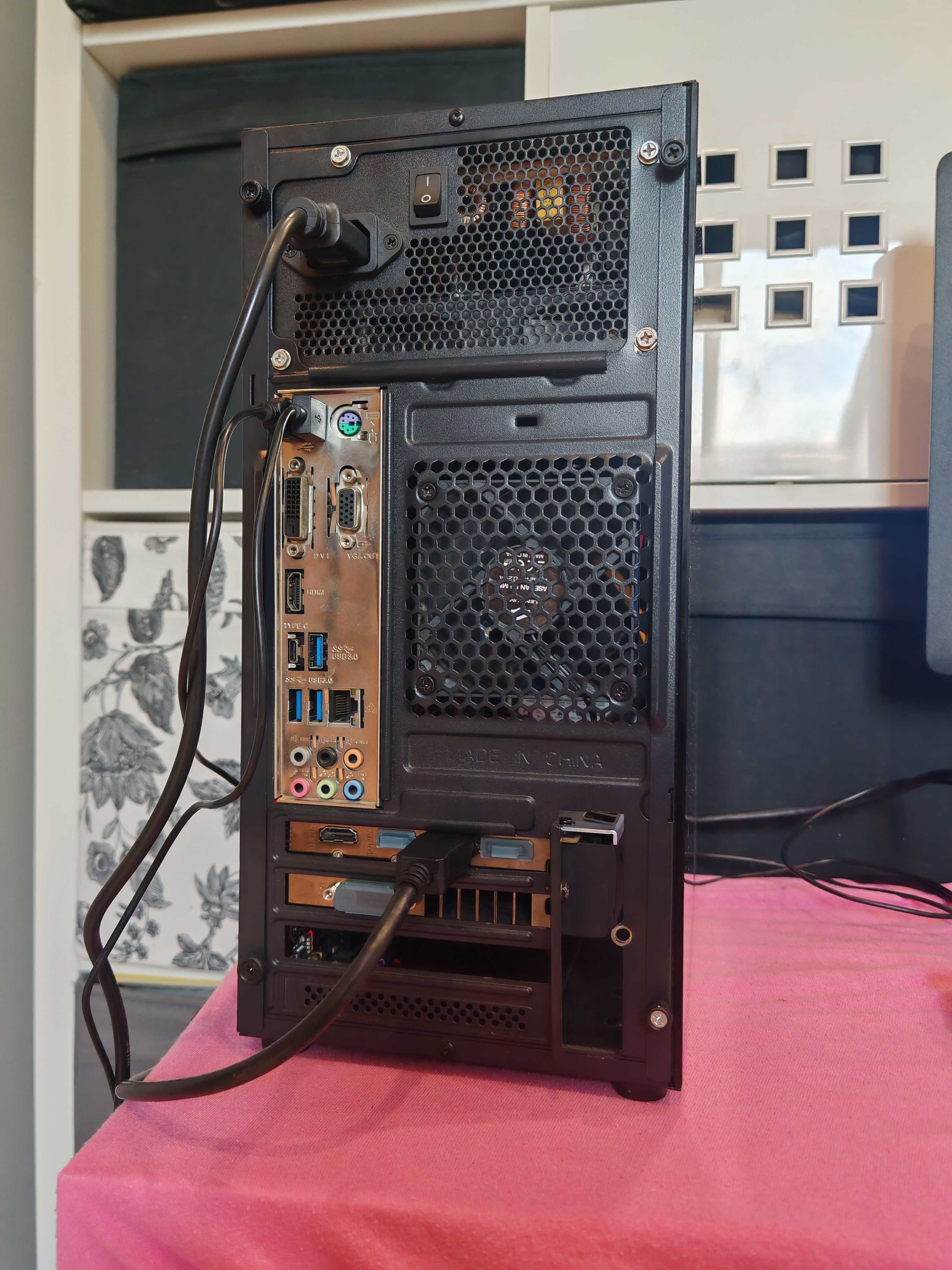 Zestaw do gier Intel i7-6700, 16GB DDR4 RX570 4GB 256SSD Monitor DELL