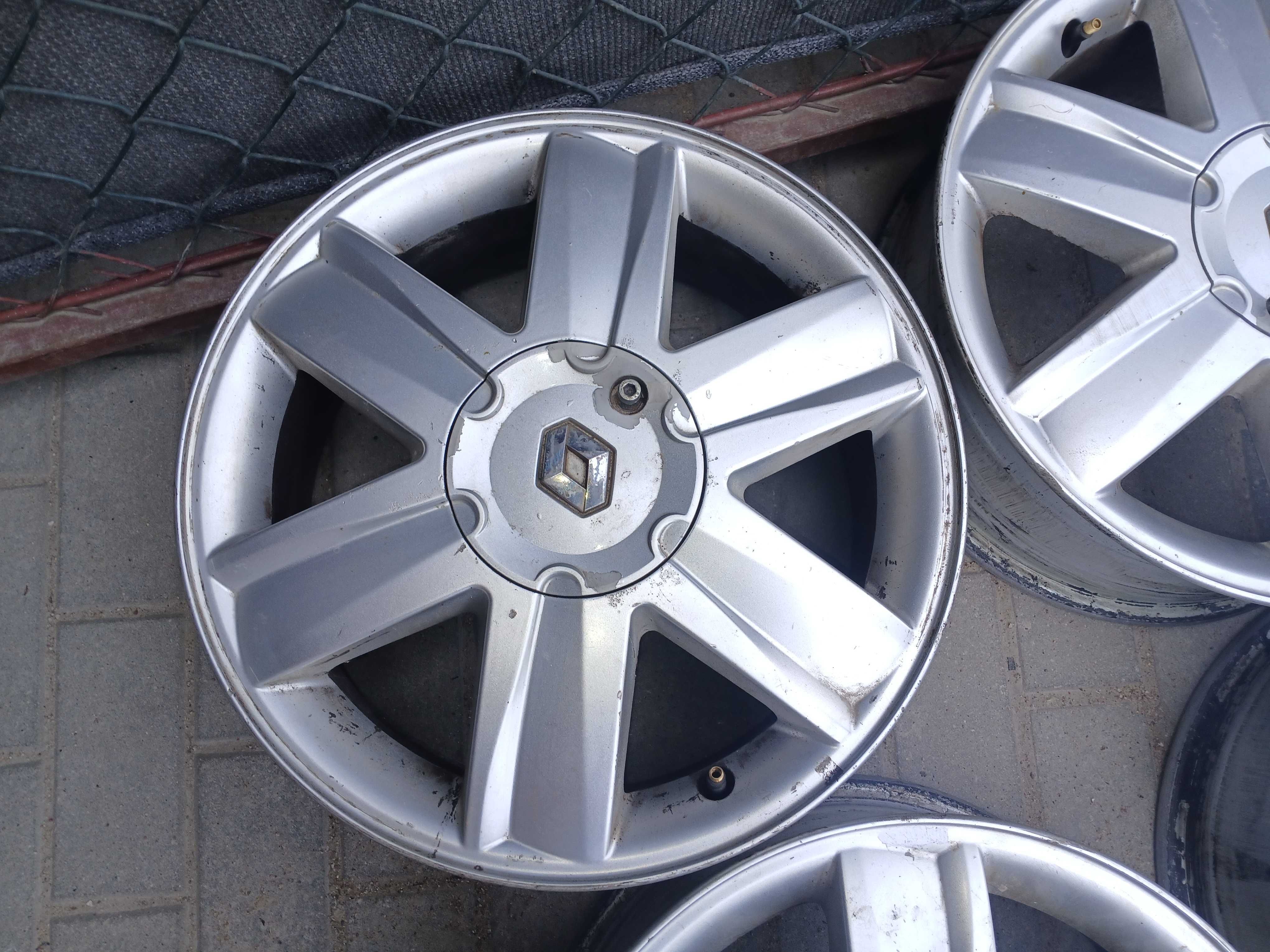 4x felgi R16 4x100 Renault Scenic Clio Dacia Sandero Jogger Logan