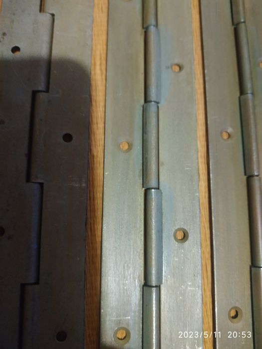 Петли рояльные, завесы, уголки, крючки советского времени