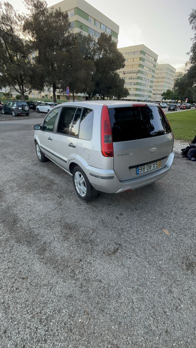 Ford Fusion Trend apenas 123.000 km