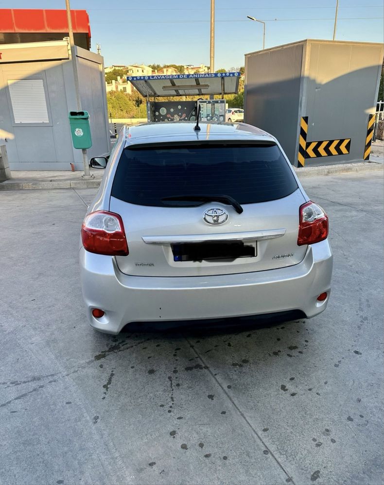 Toyota auris 1.4 2011