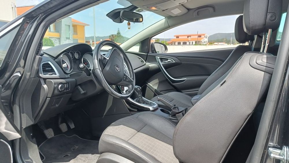 Opel Astra GTC 1.7 CDTI 130cv
