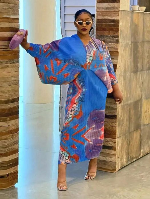 Sukienka Maxi Oversize Z Nietoperzowymi Rękawami Batwing M 38