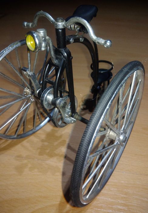 Bicicleta +Triciclo miniaturas