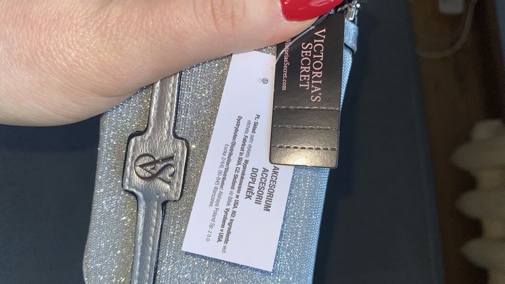 Mikro torebka Victoria’s Secret z metkami