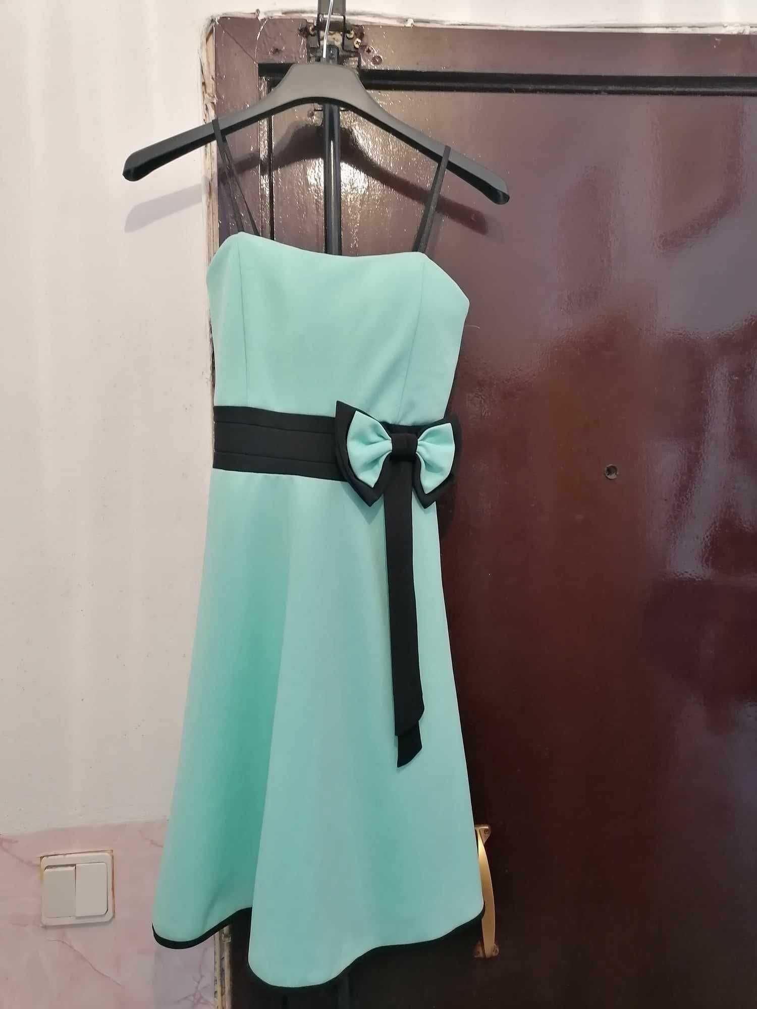 Vestido de Festa Feminino – Elegante e em ótimo estado!