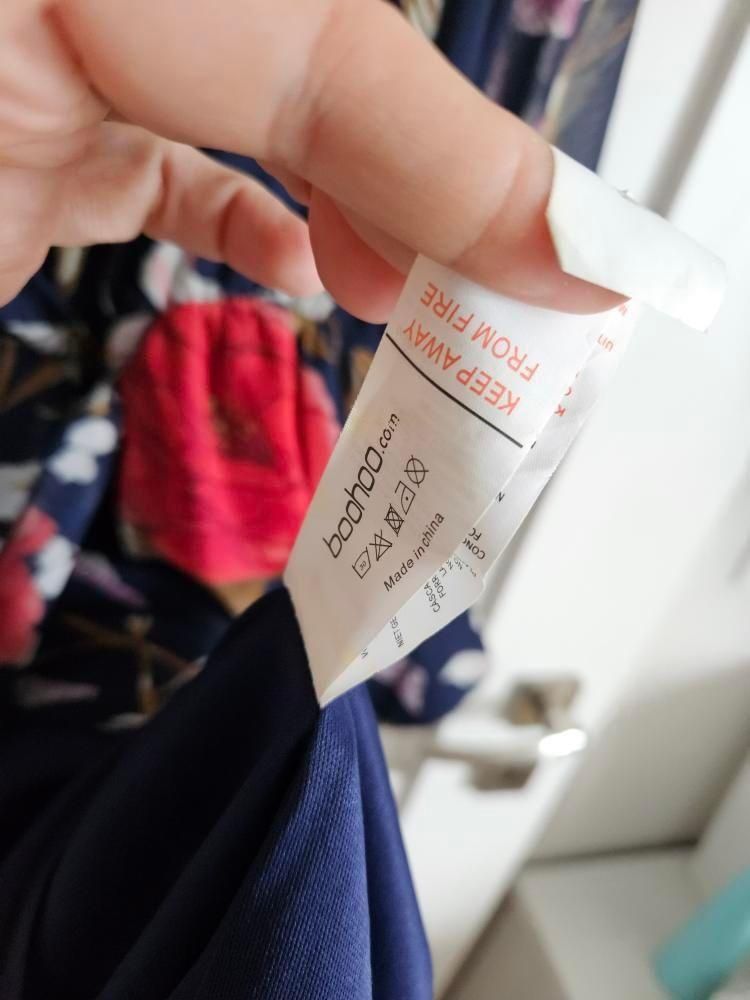 Boohoo sukienka długa przód asymetryczna w kwiaty kopertowy dekolt 44