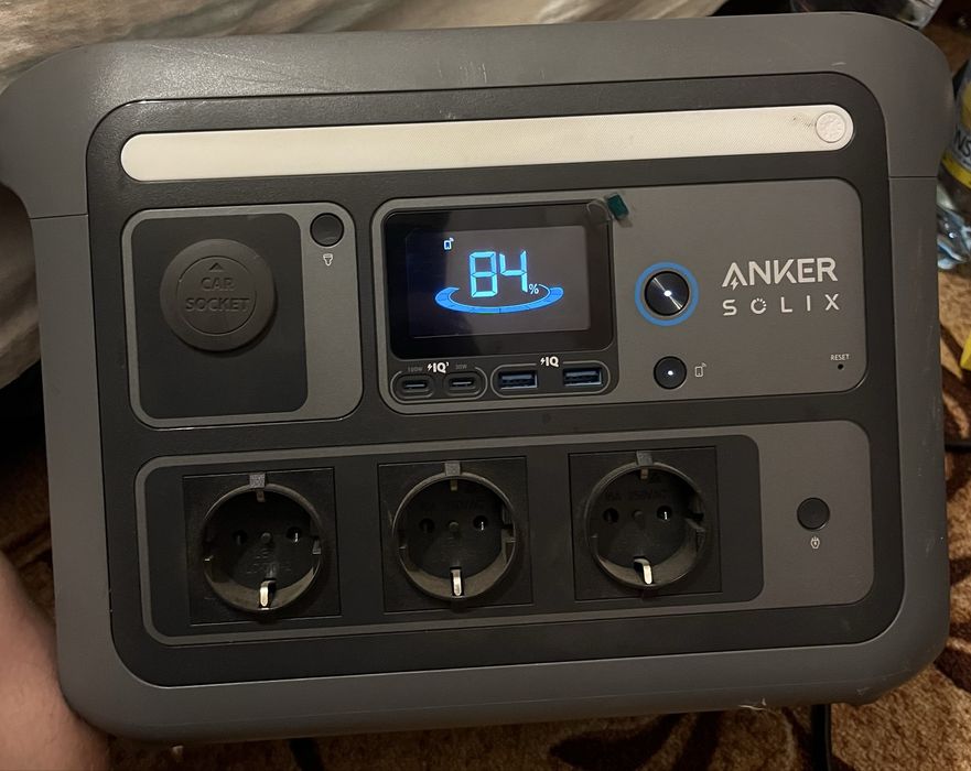 Зарядна станція Anker Solix c800
