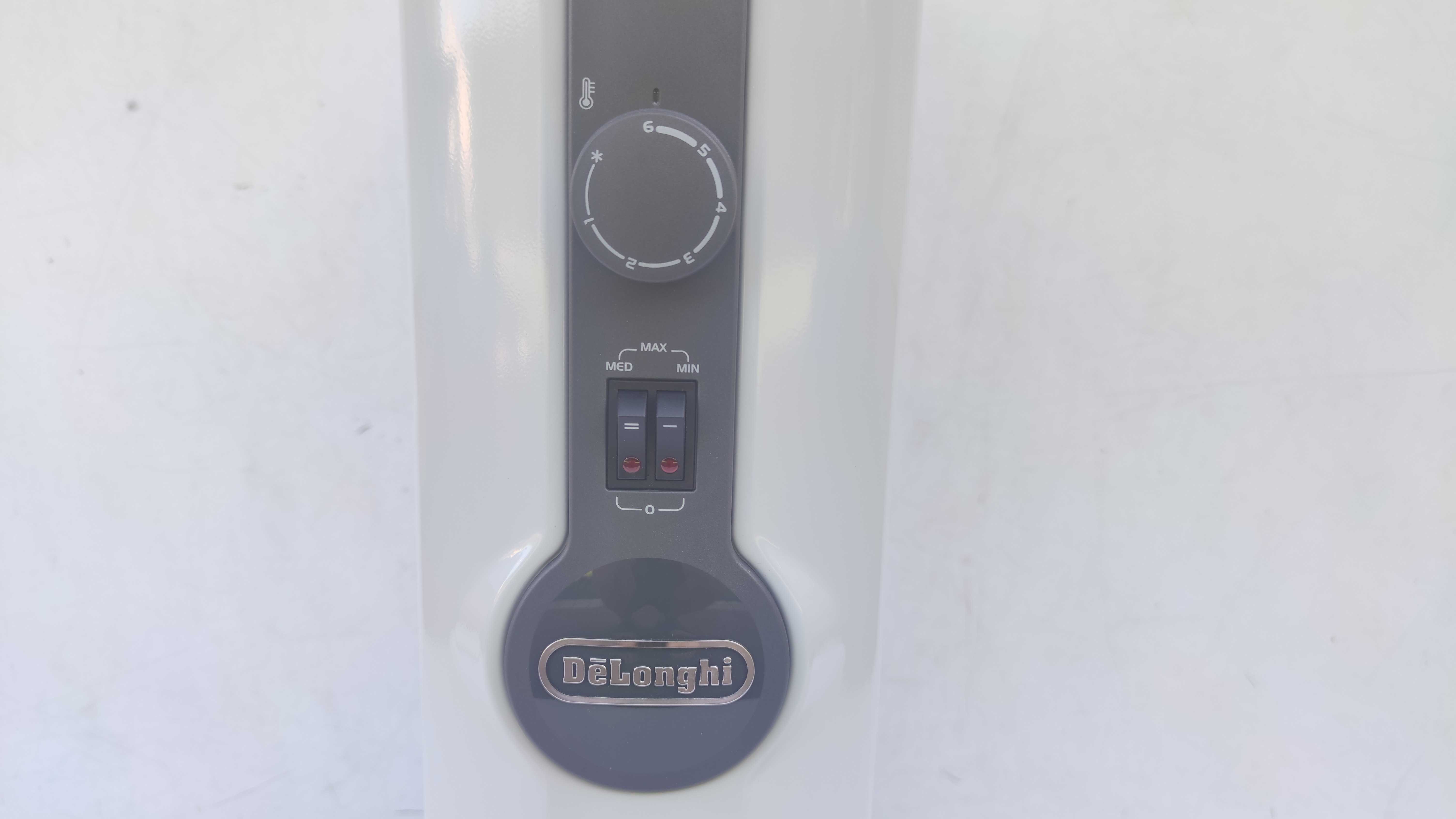 Grzejnik olejowy DeLonghi TRRS0920