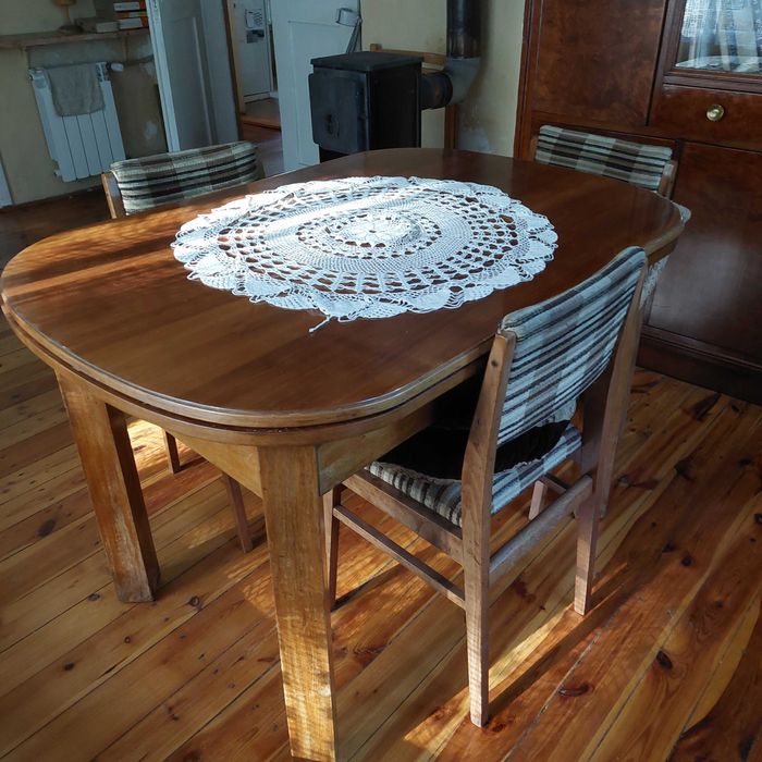 Stół owalny rozkładany z lat 30-stych, Warszawa