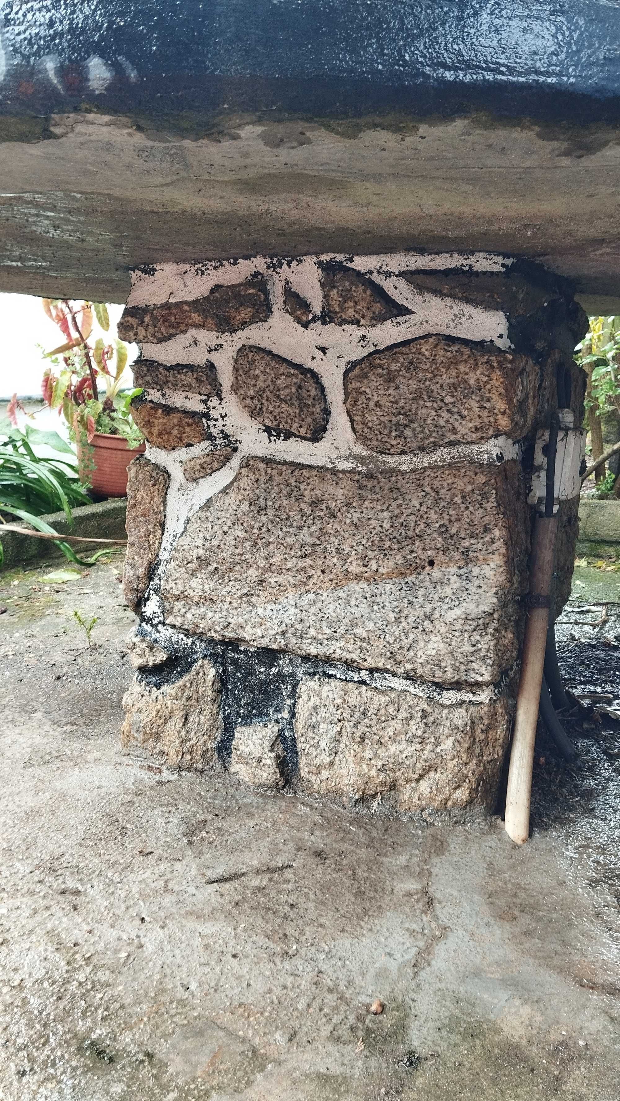 Mesa de Exterior em Cimento (Original)