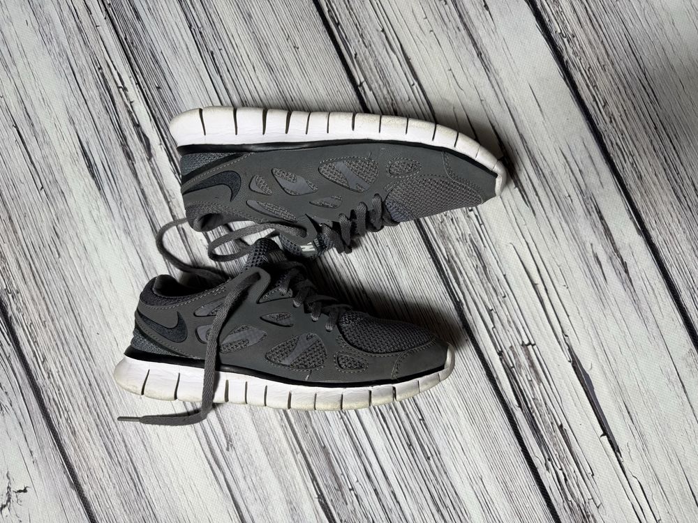 Nike free кроссовки оригинал 36 размер